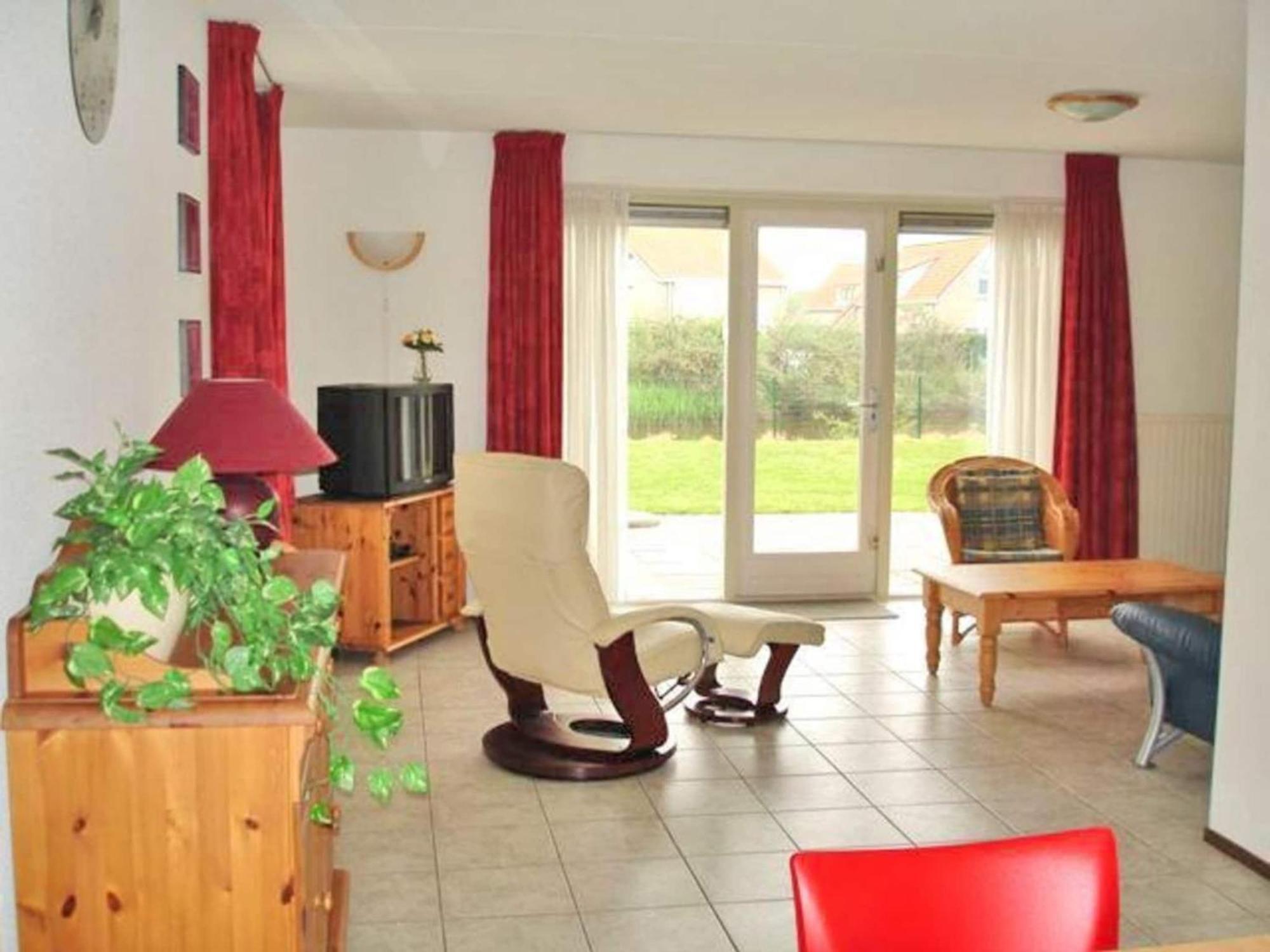 Vakantiehuis Rural With Terrace